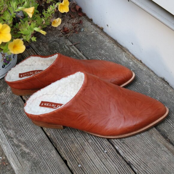 NEW Kelsi Dagger Sail Cognac Leather w Faux Shearling Fur Lining Flat Mule Sz 6 - Picture 4 of 8